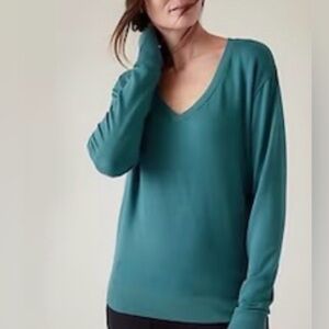 Athleta Sunrise V-Neck Sweatshirt Teal Long Sleeve NWT Size Small
